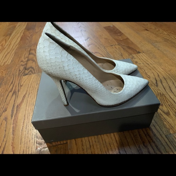 White Python heels - Picture 2 of 5